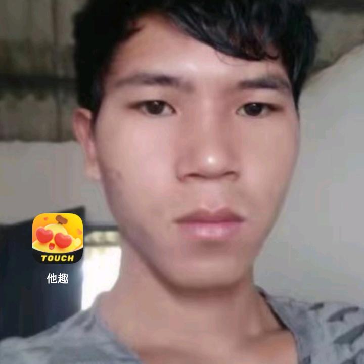 大梁子李扎富
