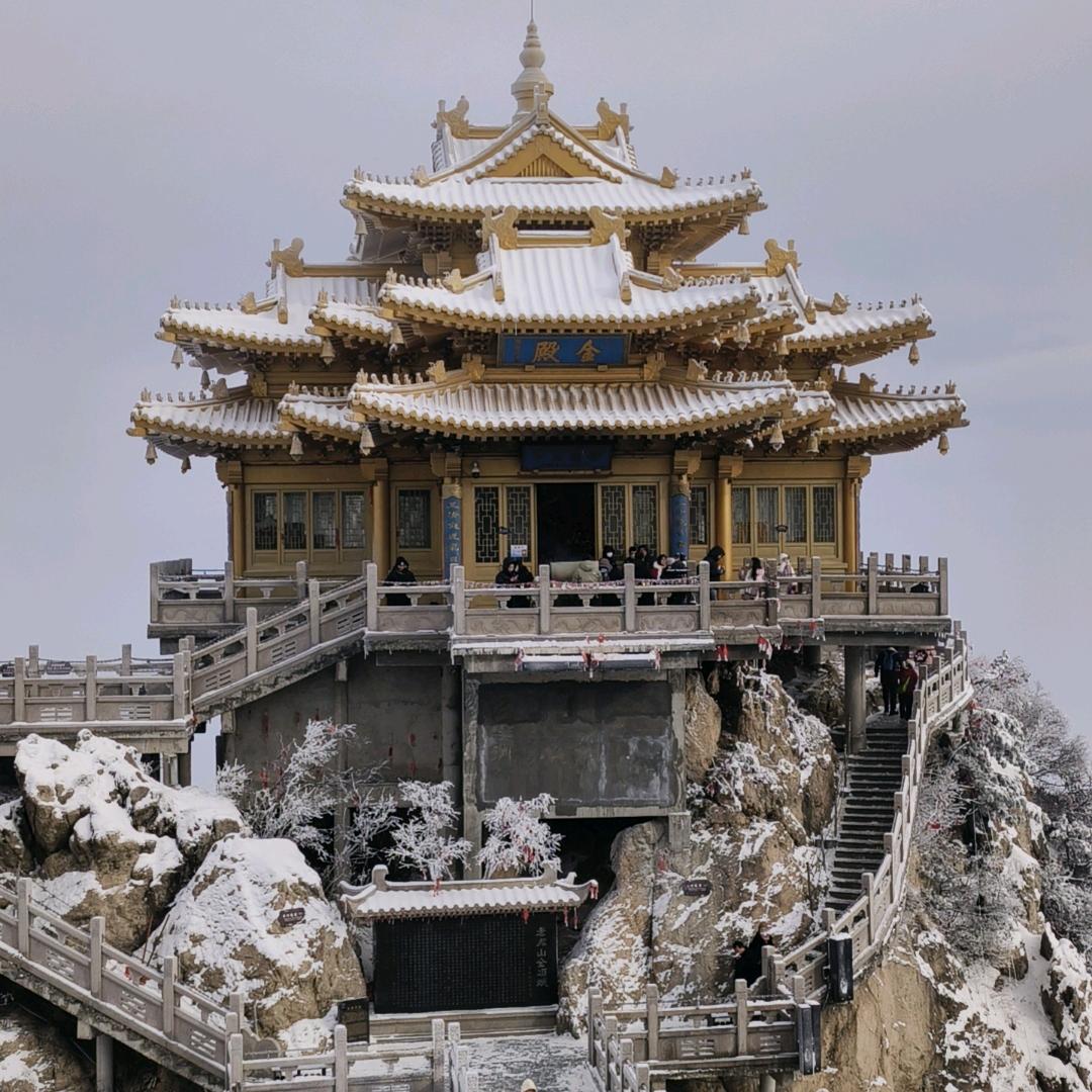 膜结构，推拉蓬，电动雨棚，车棚等遮阳系列