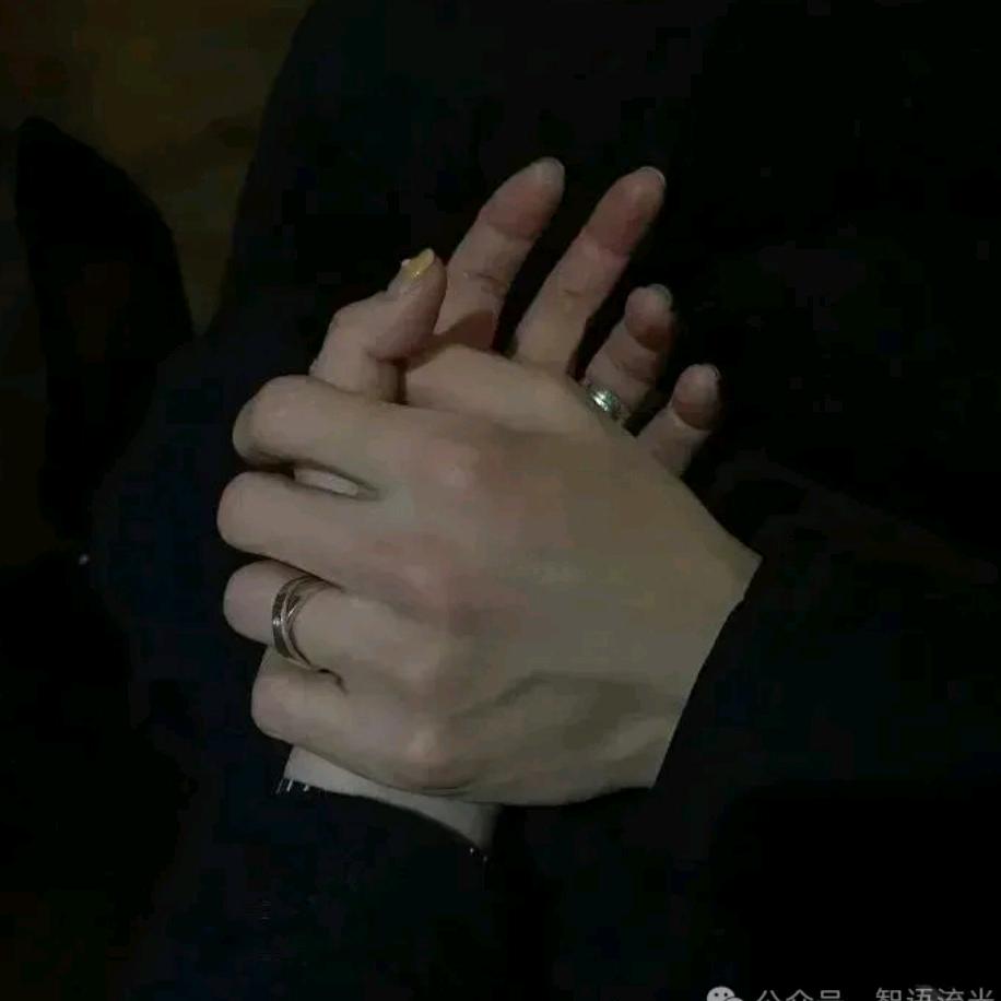 手机用户：屈家女儿