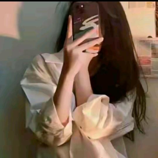 雯雯🌻🌻一个人
