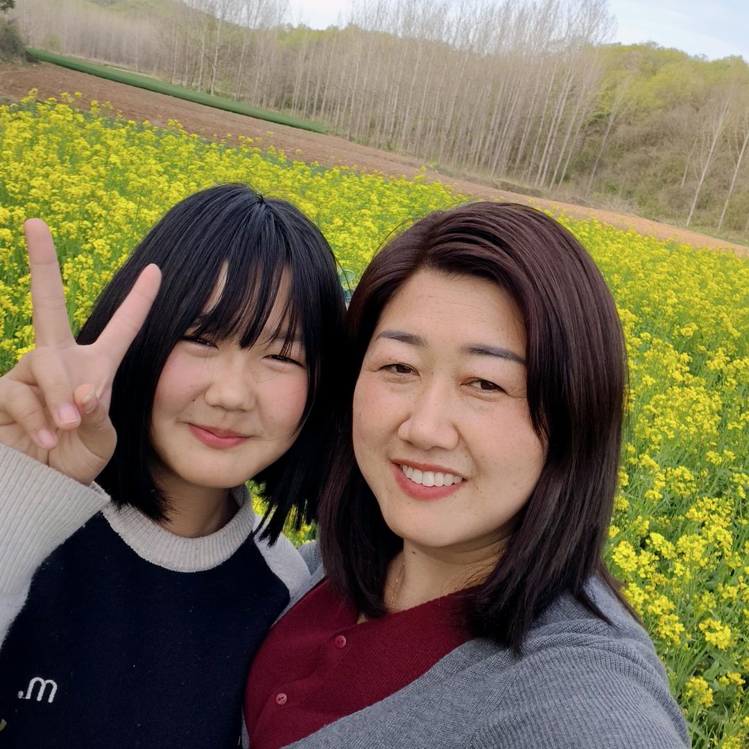 快乐的小妮