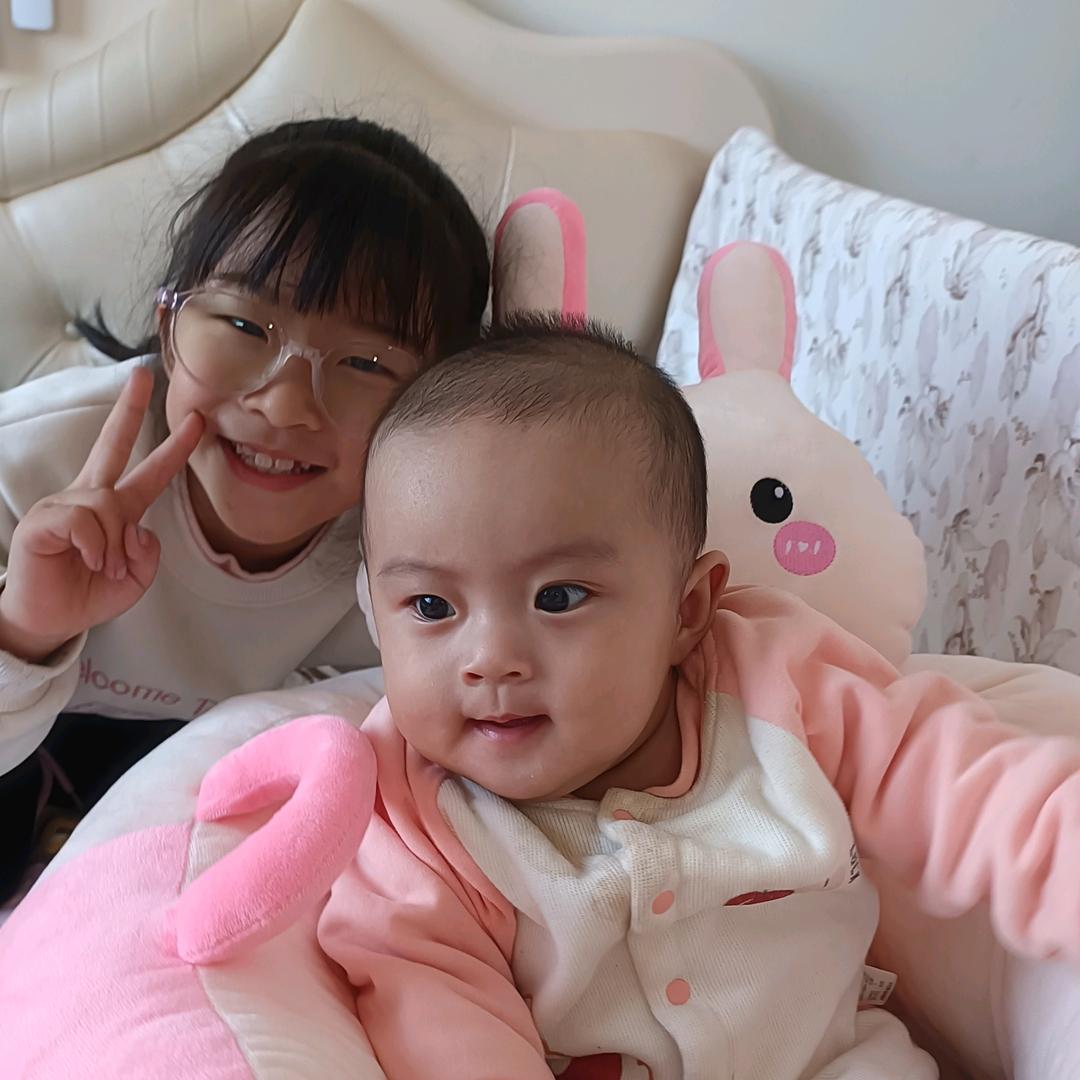 家有萌宝@蕊蕊@妍妍