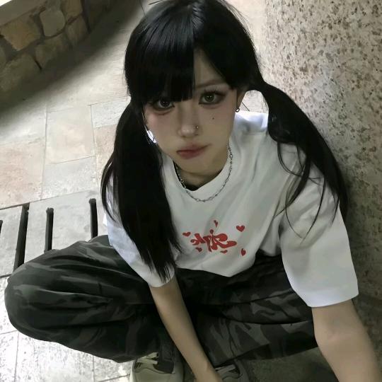 🧚🏻‍♀️.