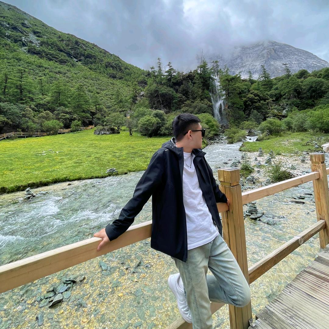 小洋就爱睡觉💤