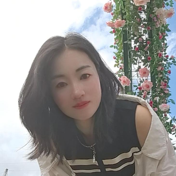 中康联经理周训琴