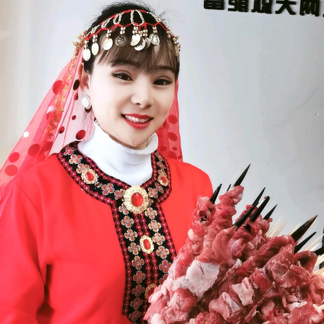 @松妹儿（新疆大巴扎）