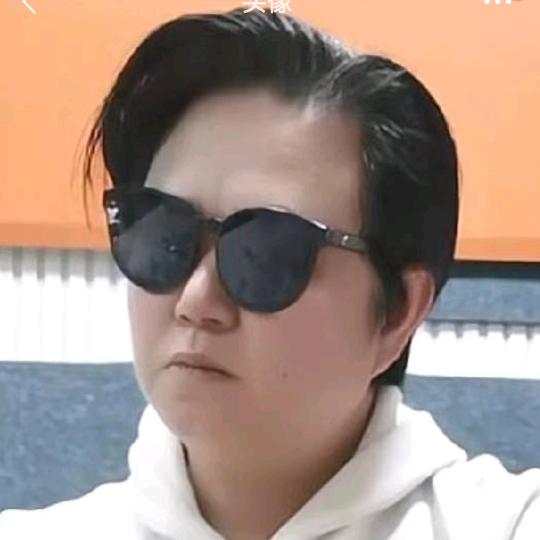 龙城潇洒哥