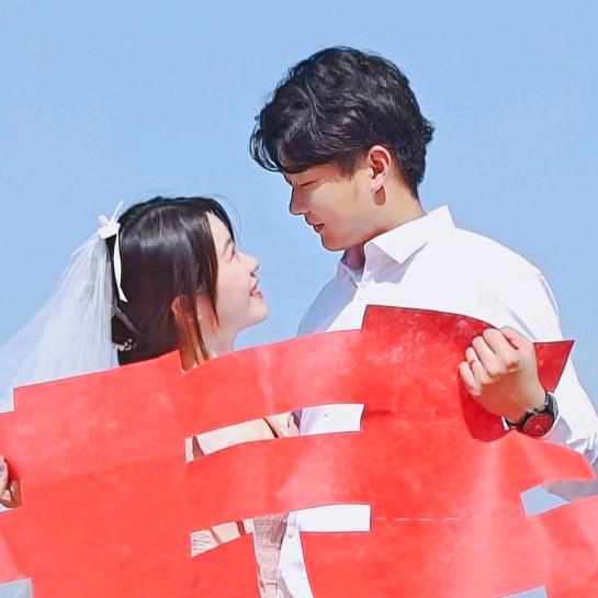 程子夫妇（带娃中）