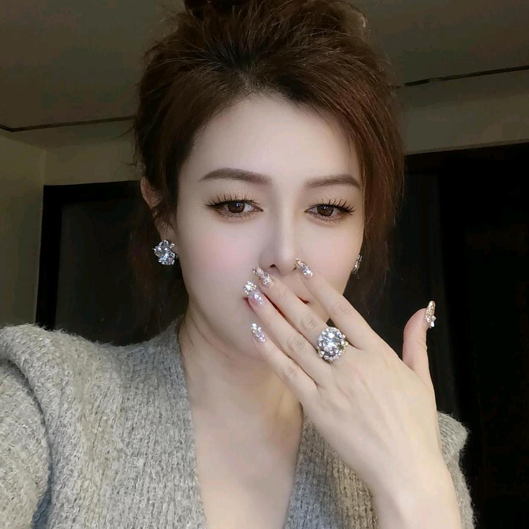 姐，身中剧团，