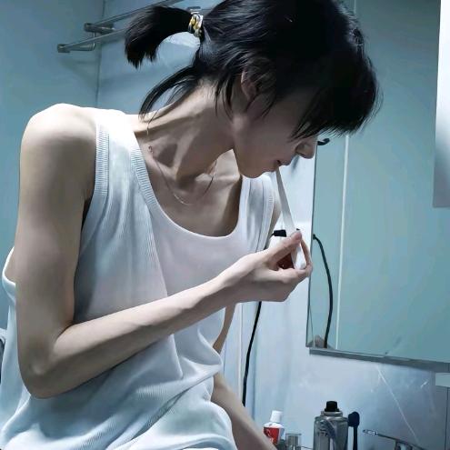陳.