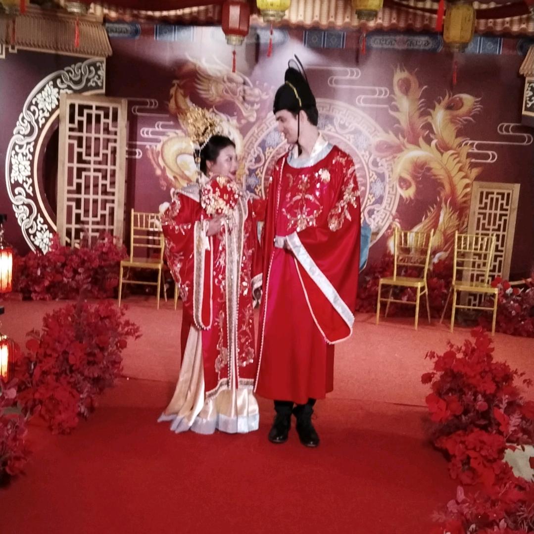 🎤伦子晚8：20开播