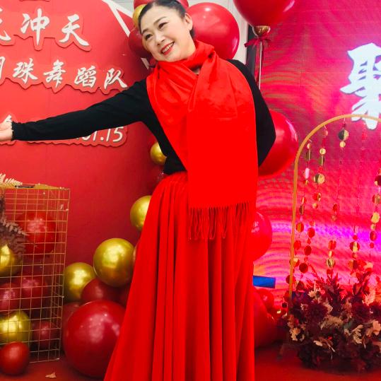 严丽！