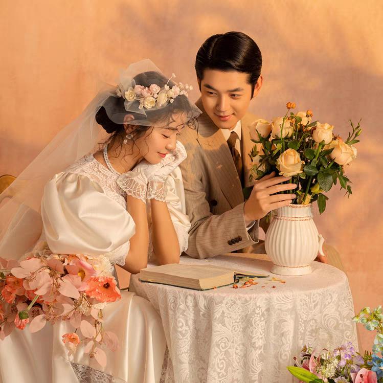 佰年婚纱摄影工作室