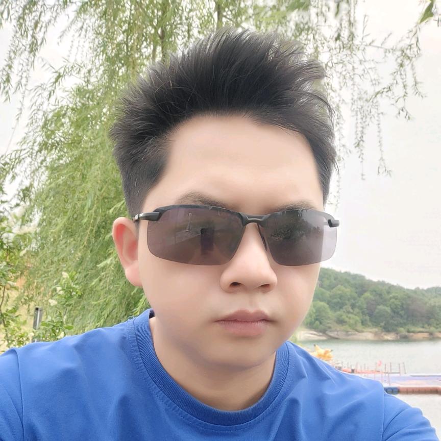 亮仔