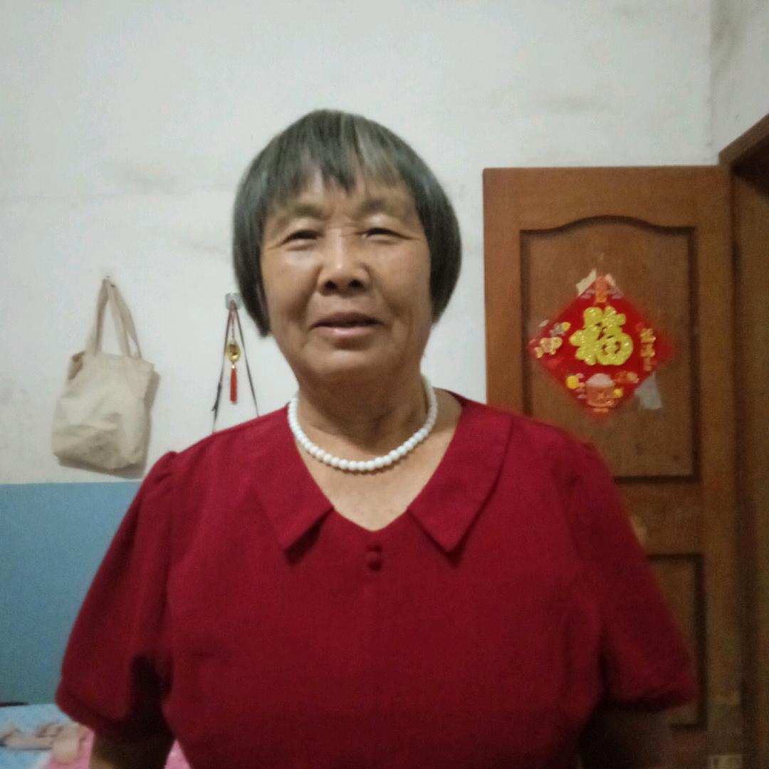 沈梅玉爱跳舞