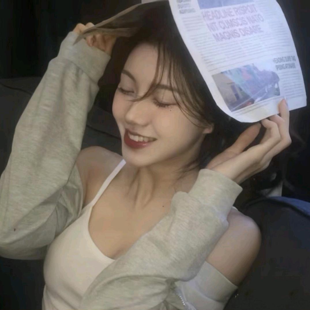 小侯哈哈笑