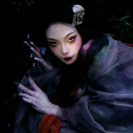 🐱猫妖仙女🦋࿐