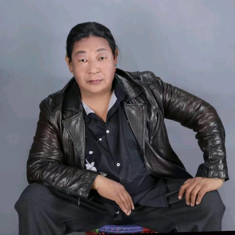 歌手，洛桑