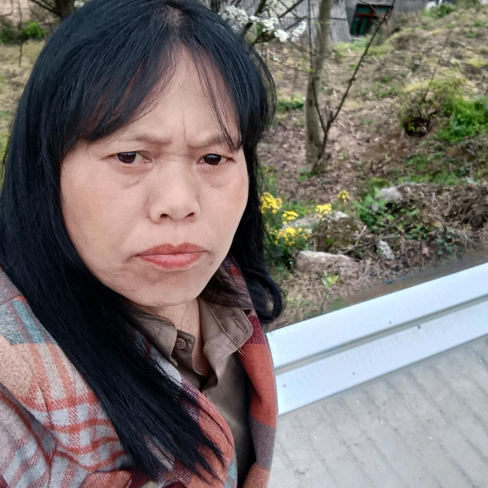 王洪群王洪群