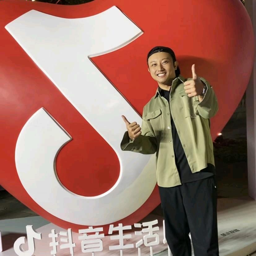 酒窝君