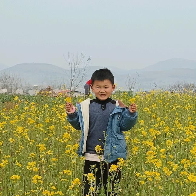 笑笑小帅哥，拒绝聊