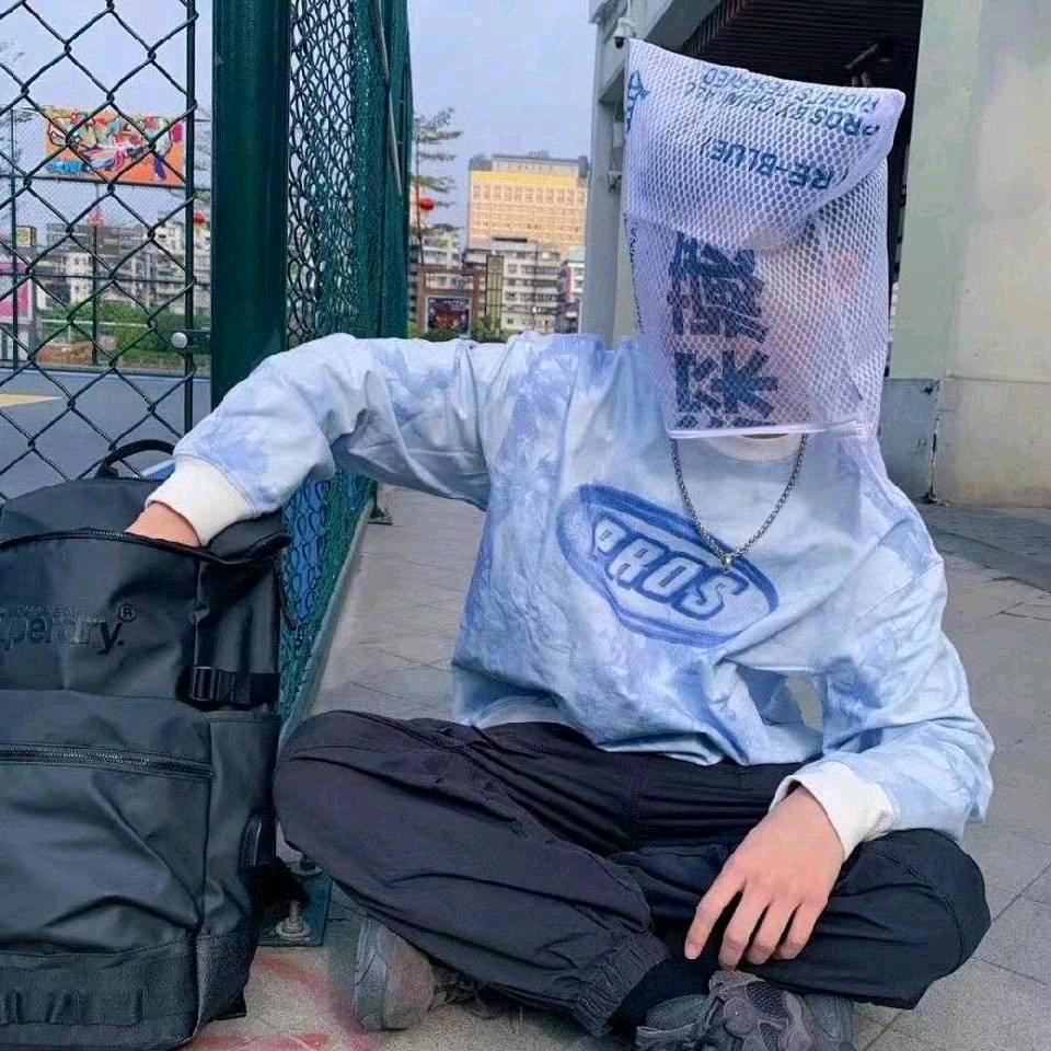卧星