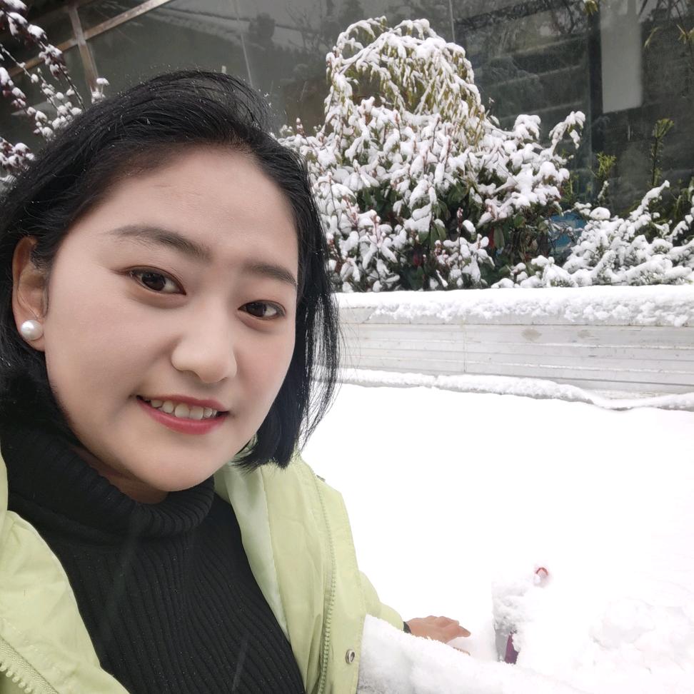 央章卓玛（曹二娘）