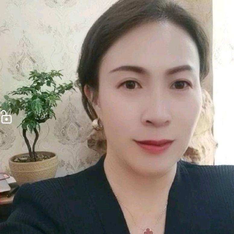 小美月饼店