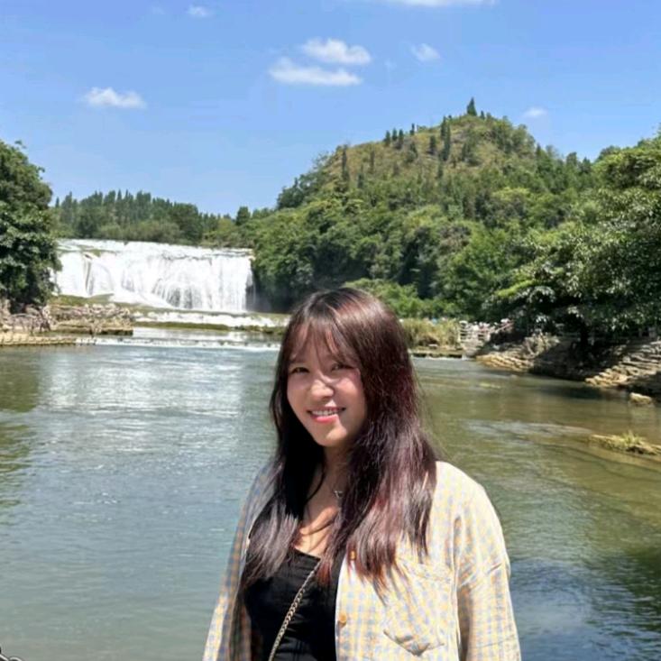 欧利龙护墙板碳晶板-小娅