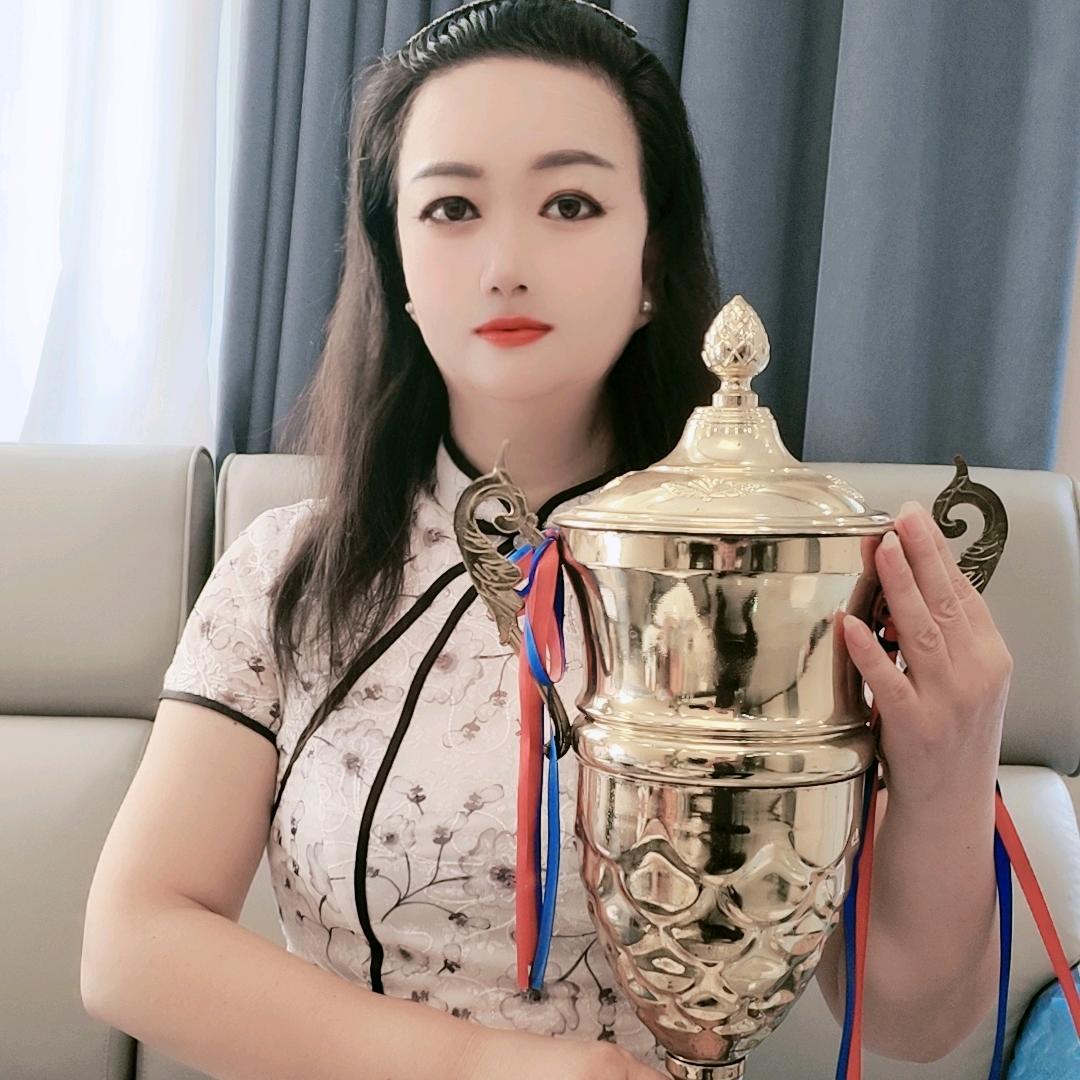 魏汉姣（荆州花鼓戏）
