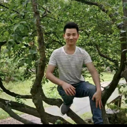 洪明