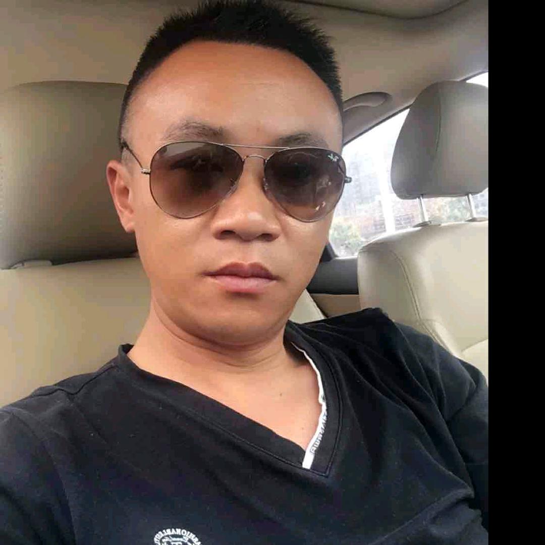 景驰驾校董教练