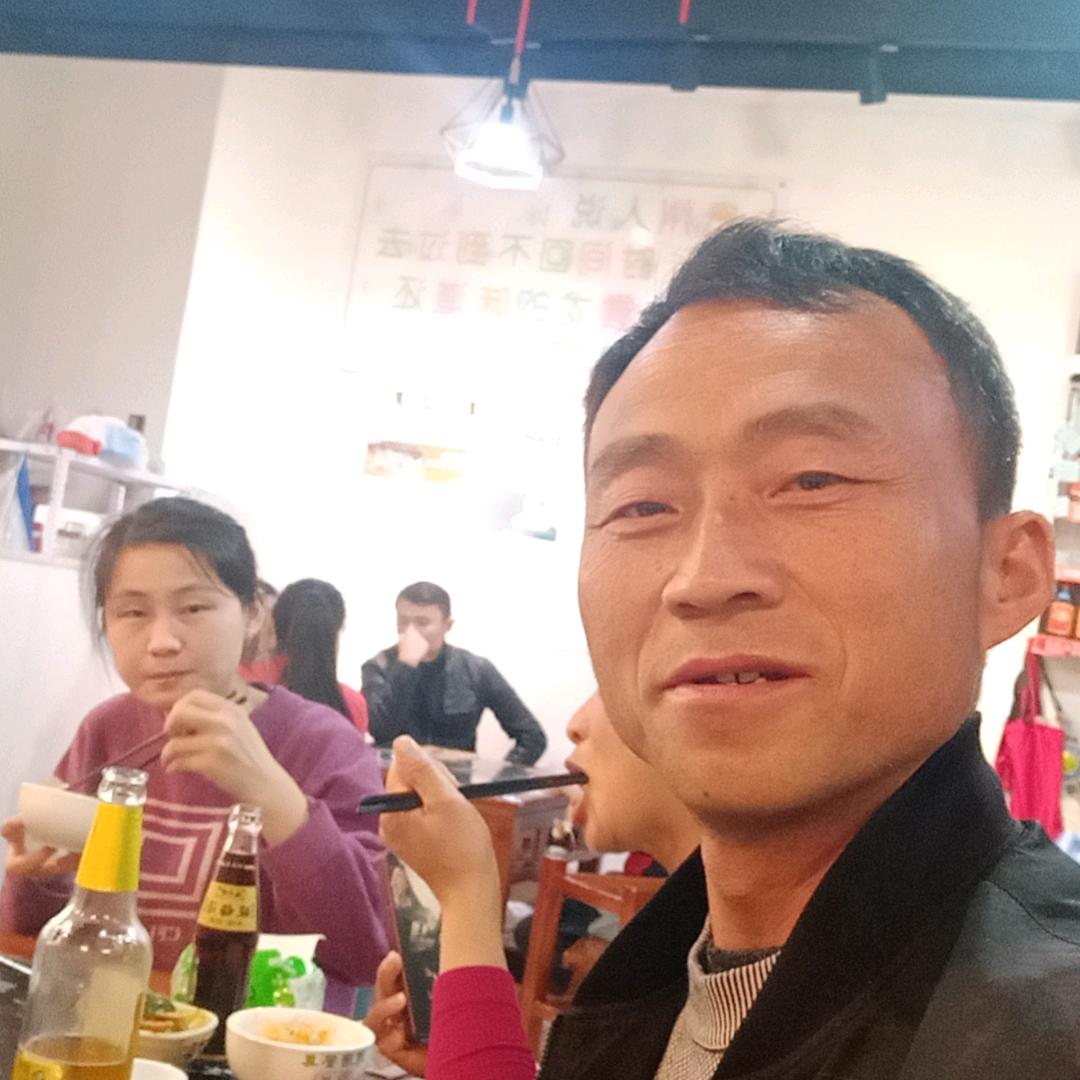 想你的时候问月亮