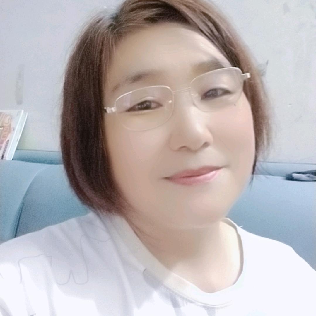 爱唱歌的大姐（小号）