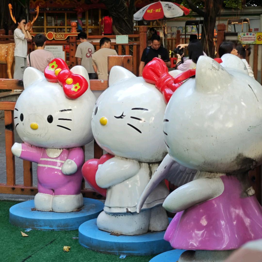 噜啦噜啦嘞略略