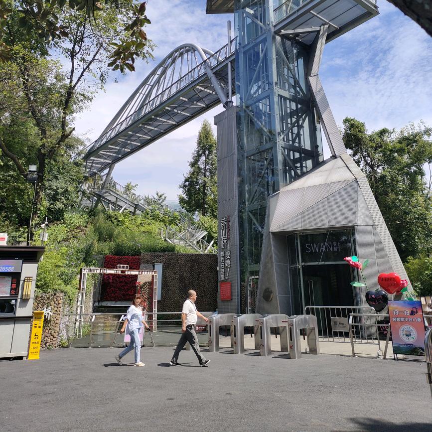 女王永远不会哭泣