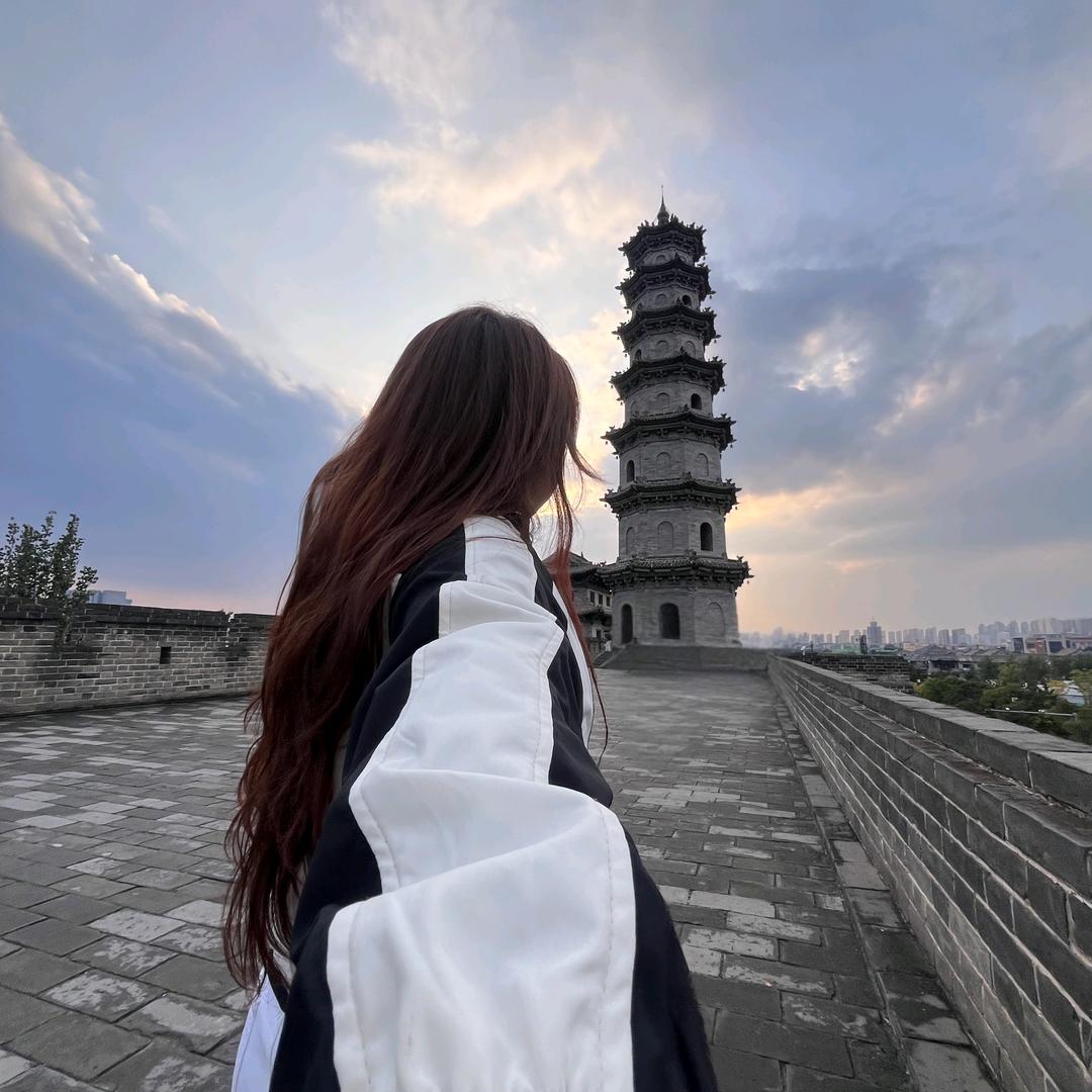 罖亽（wang ji）