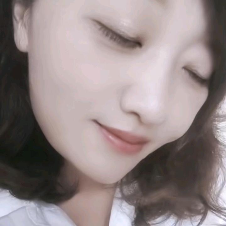 做肩颈的小姐姐