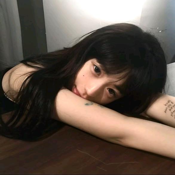 兜兜.