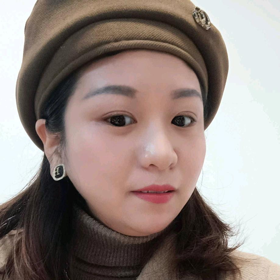 新华保险收展部黄九龄