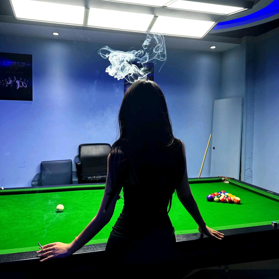 雯雯.