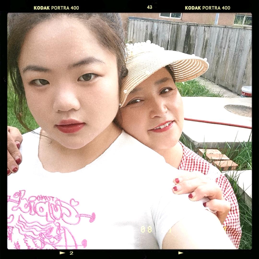 家有俩女儿