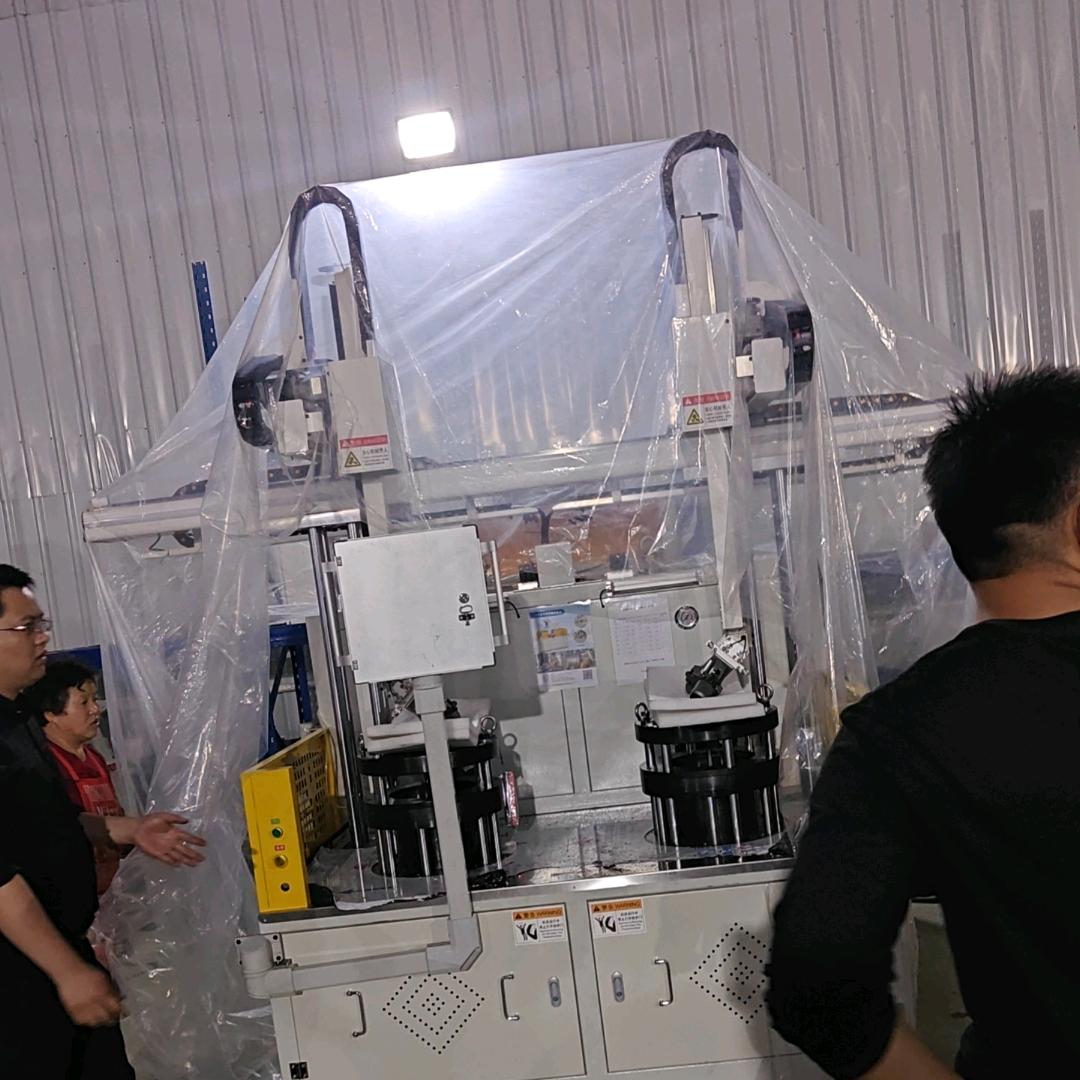 管端成型机，卢