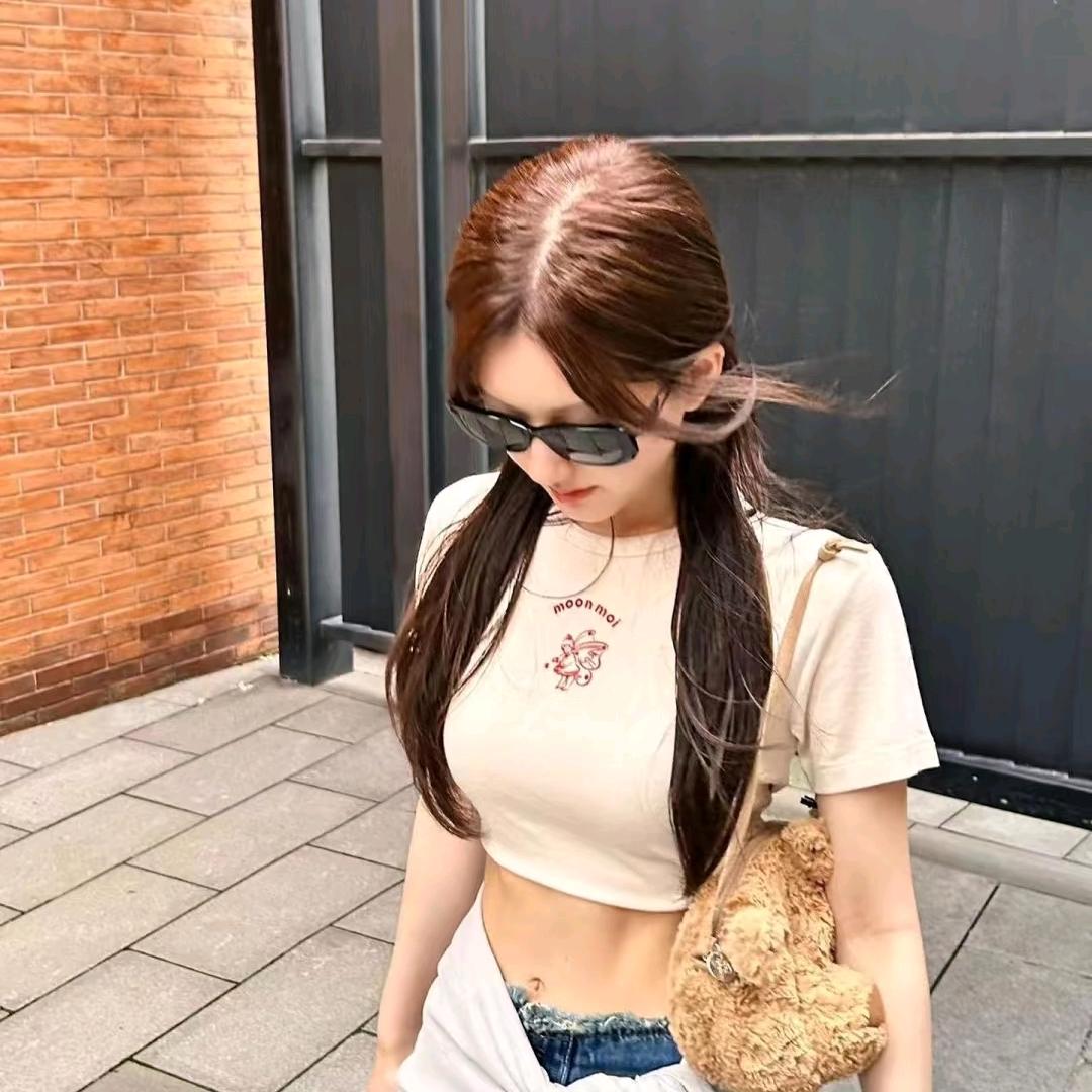 哎呀肚子圆滚滚