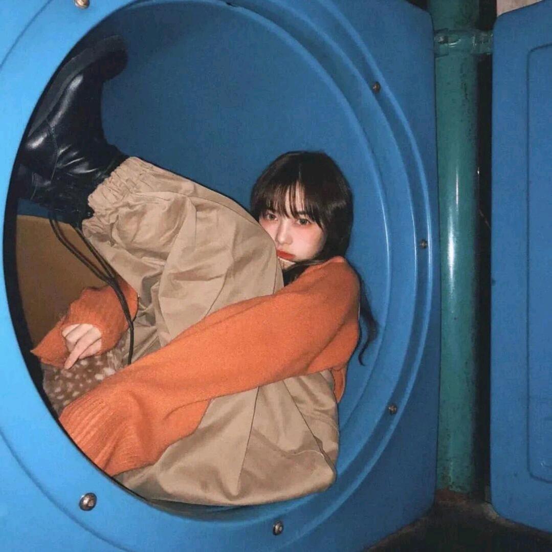 罗不俷