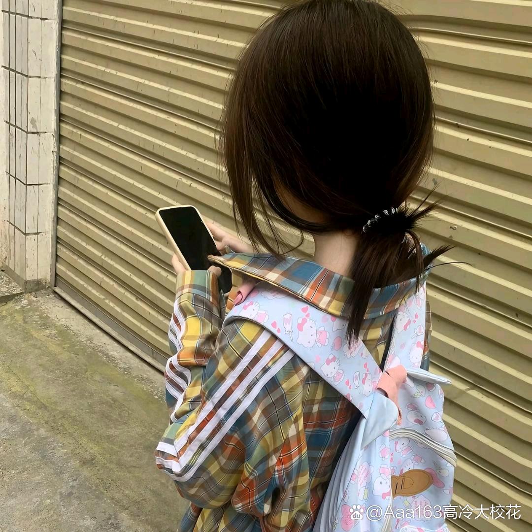 @霸 气 女 王 范 儿