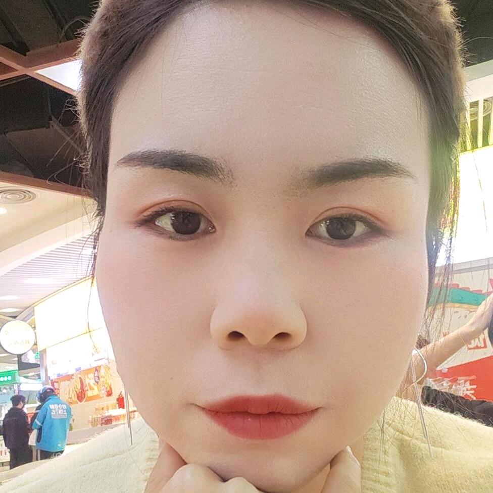 我是丑八怪✨✨✨