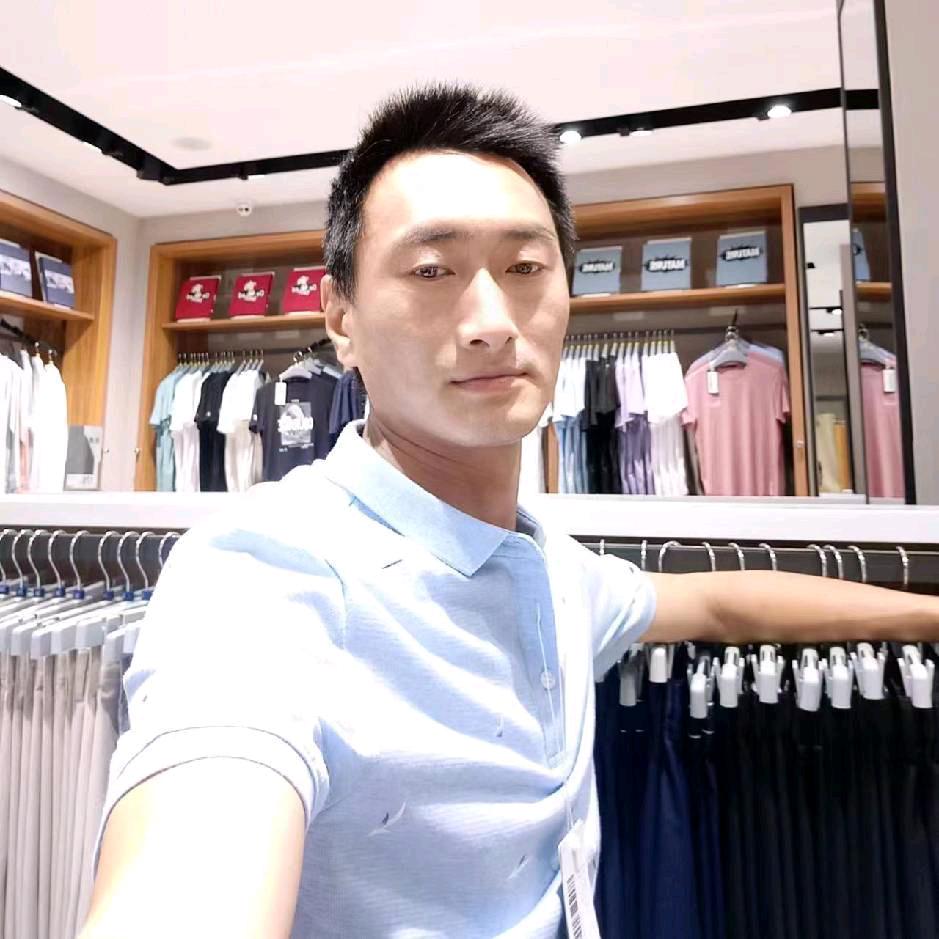 《泥工班晓林》