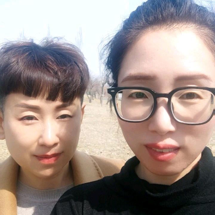 ‘莫’难中的‘艳丽’生活