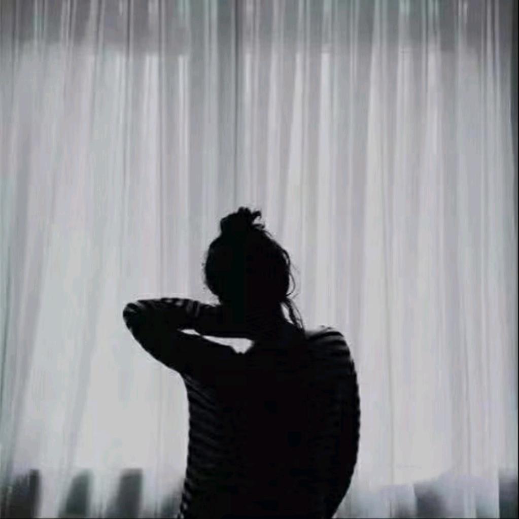 弯弯.💋
